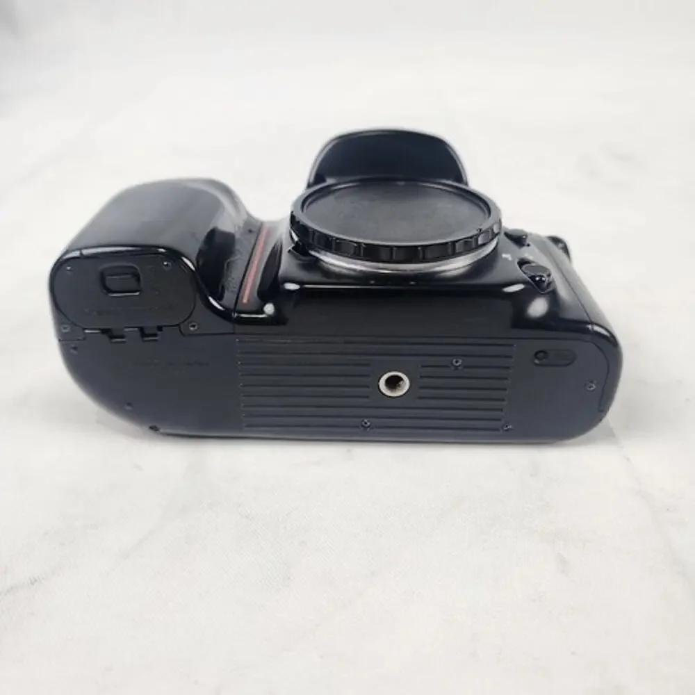 Nikon N50 35mm SLR Film Camera Body Black AE-L Vintage